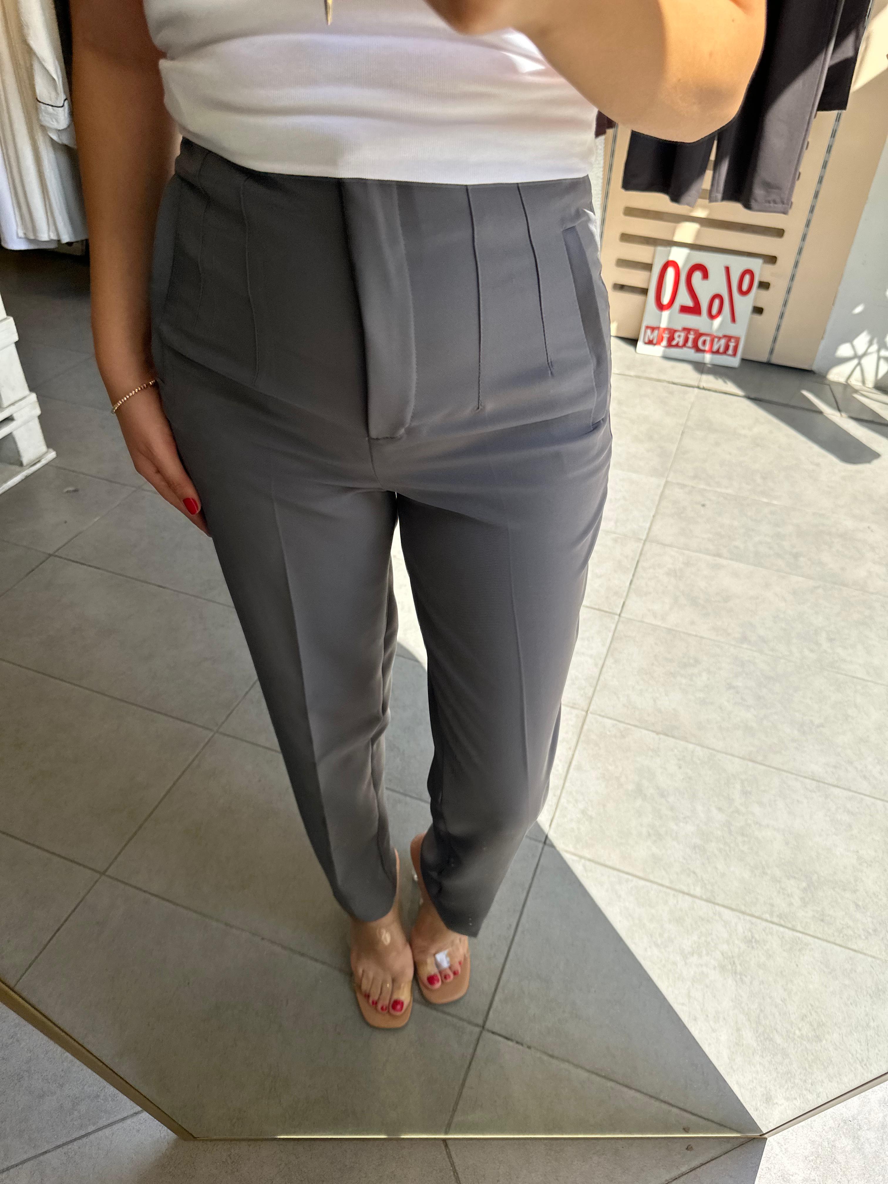  Kadın Slim Fit Kumaş Pantolon Bilek Boy Havuç Kalıp Pens Dikiş Detaylı Gri