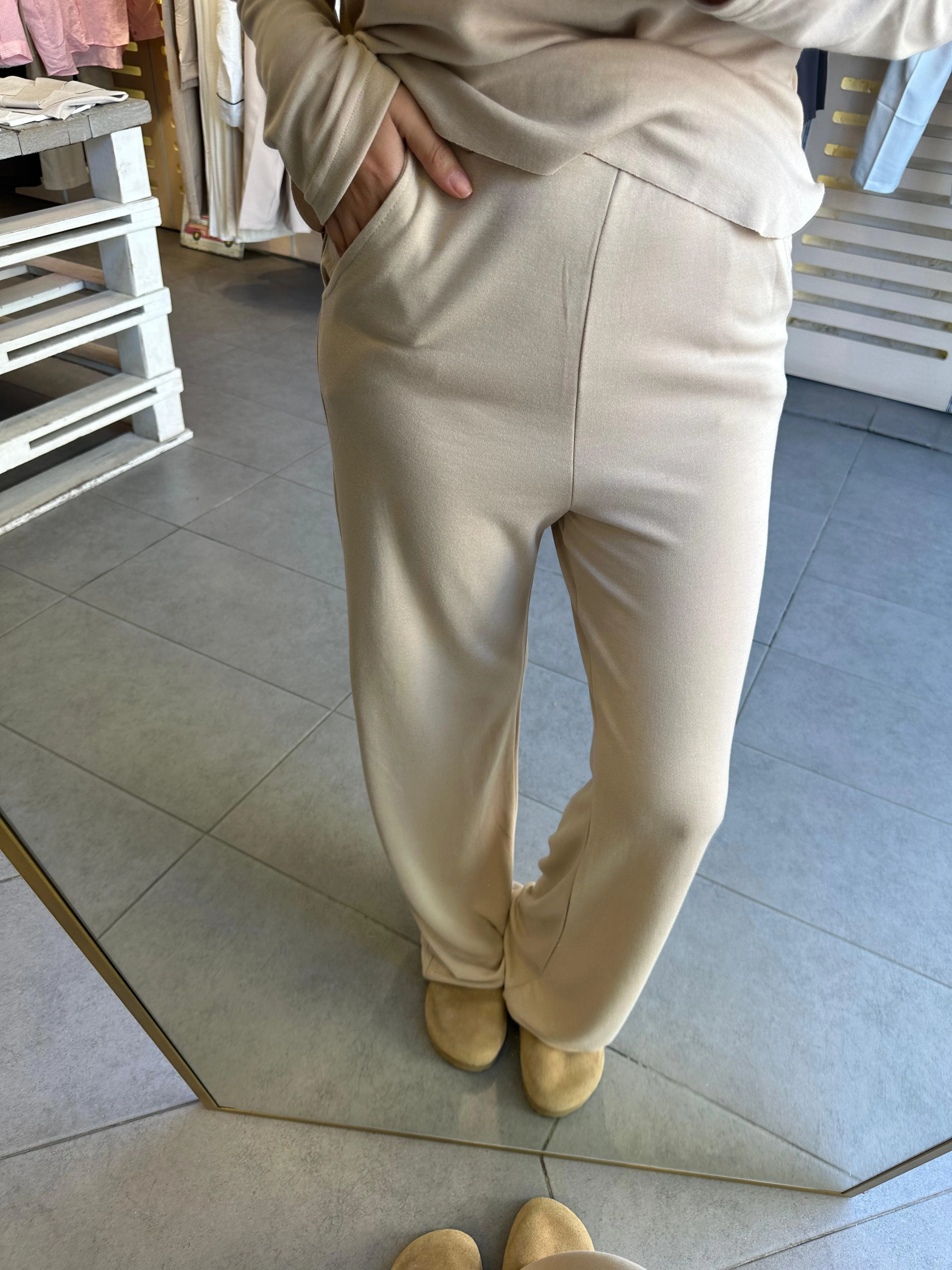 Pike Modal Kumaş Kadın Eşofman Takım Tiril Tiril Dökümlü İnce Kumaştır. Premium Kalite Pamuk Kumaş Krem