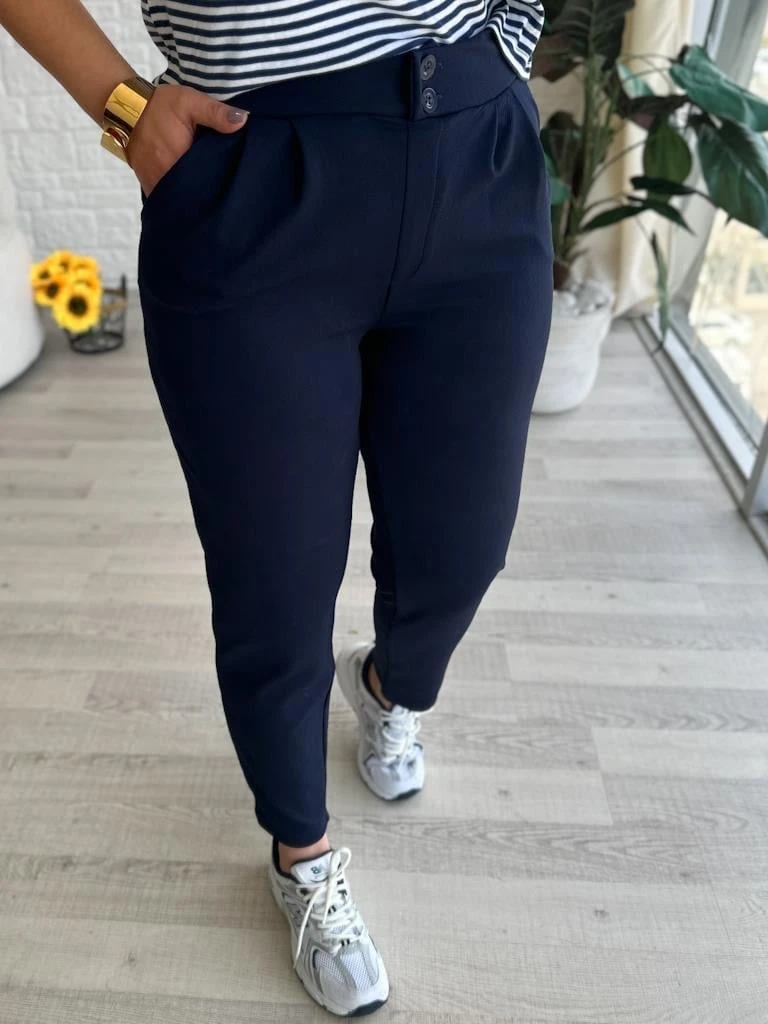 Lacivert Çift Düğmeli Pileli Likralı Esnek Crep Pantolon Havuç Kalıp Bilek Boy 