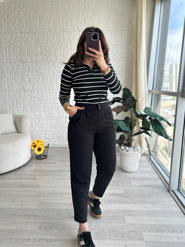 Siyah Çift Düğmeli Pileli Likralı Esnek Crep Pantolon Havuç Kalıp Bilek Boy 