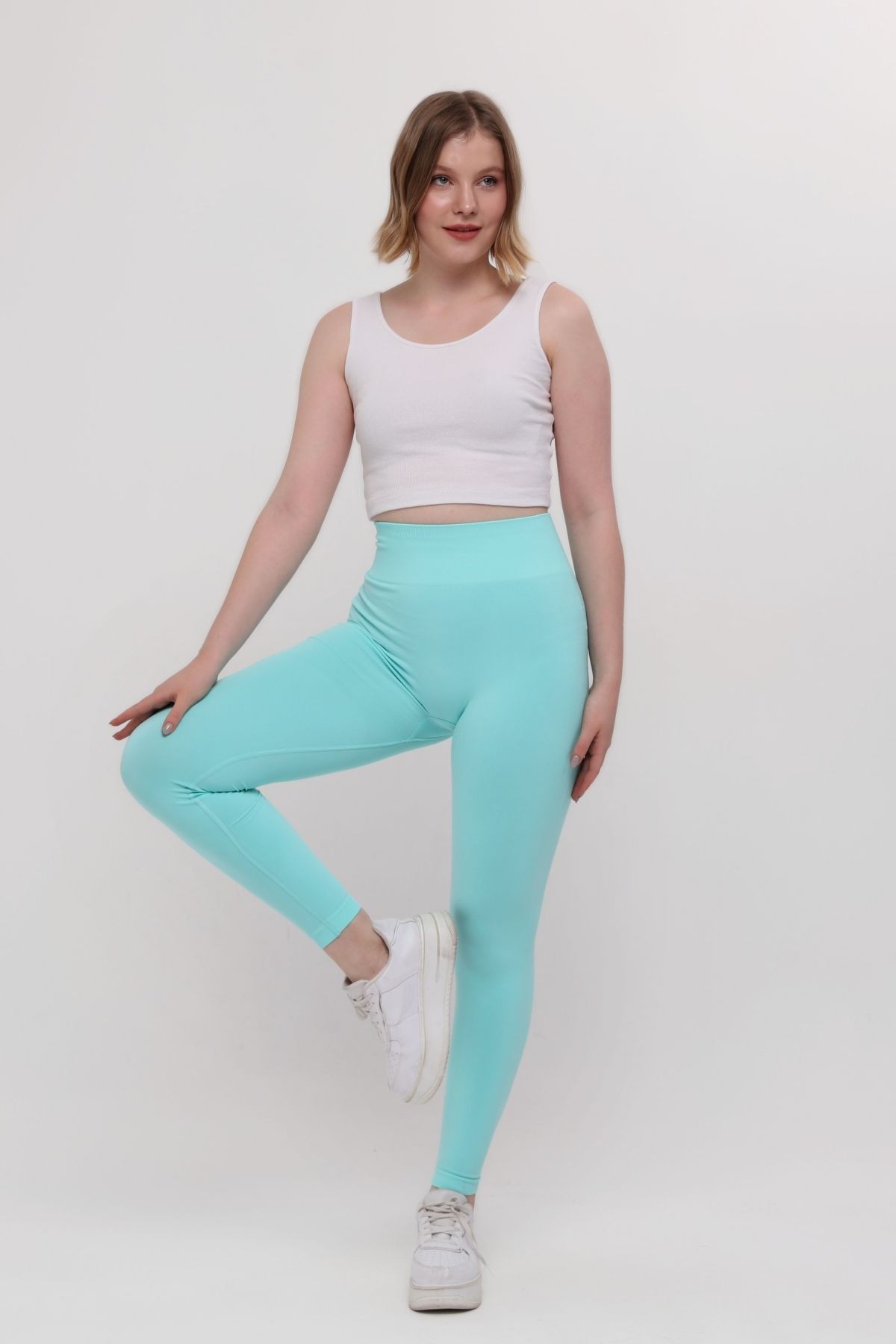 SEAMLESS DİKİŞSİZ SPORCU TAYT PUSH-UP  ARKASI BÜZGÜLÜ TOPARLAYICI