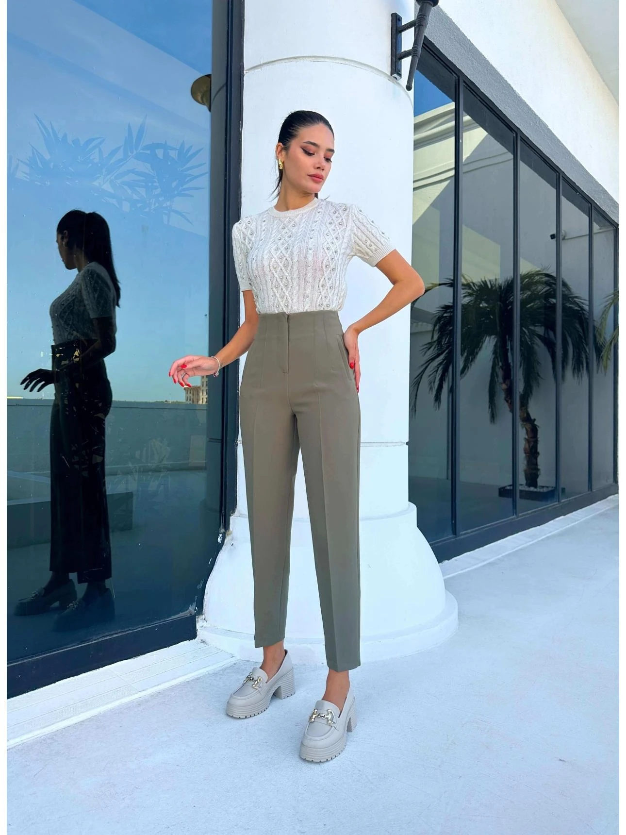  Kadın Slim Fit Kumaş Pantolon Bilek Boy Havuç Kalıp Pens Dikiş Detaylı Haki