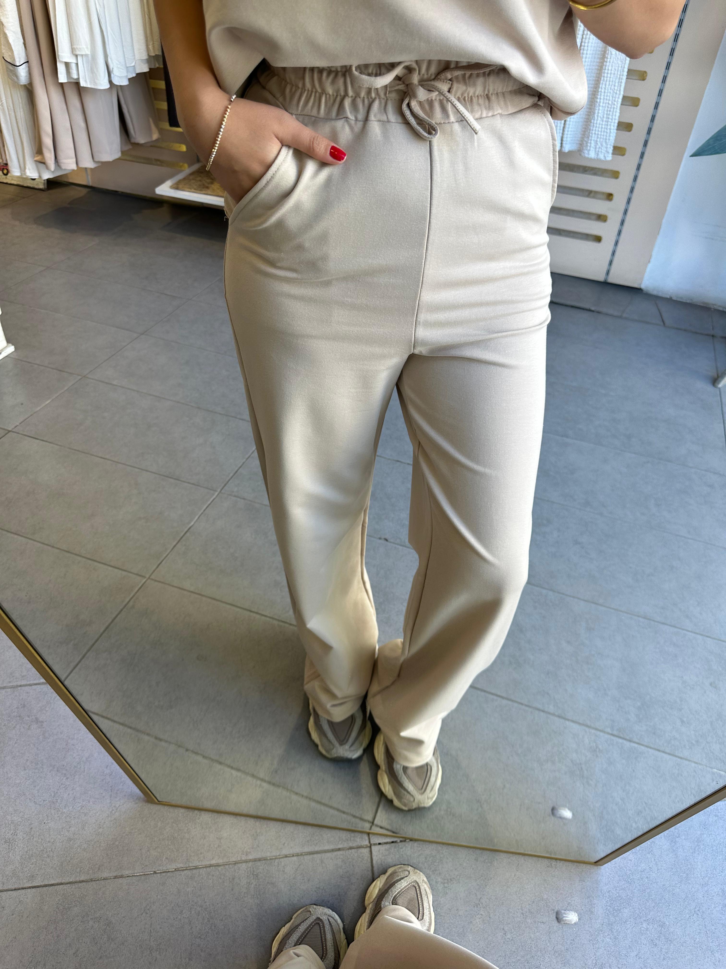 Kadın 2 İplik Günlük Takım Compakt Pamuk Penye Kumaş Kısa Kol & Eşofman Alt Bej