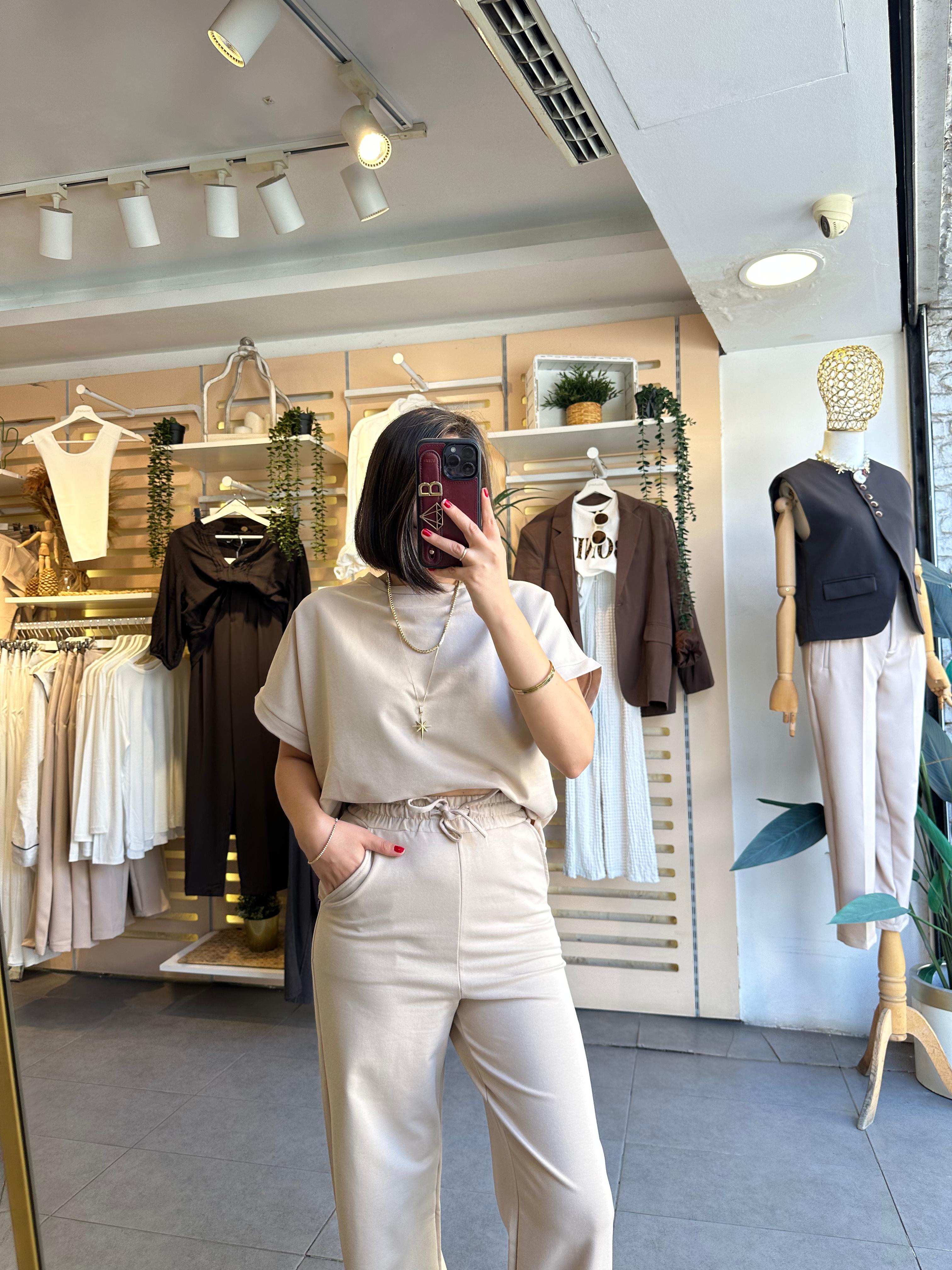 Kadın 2 İplik Günlük Takım Compakt Pamuk Penye Kumaş Kısa Kol & Eşofman Alt Bej