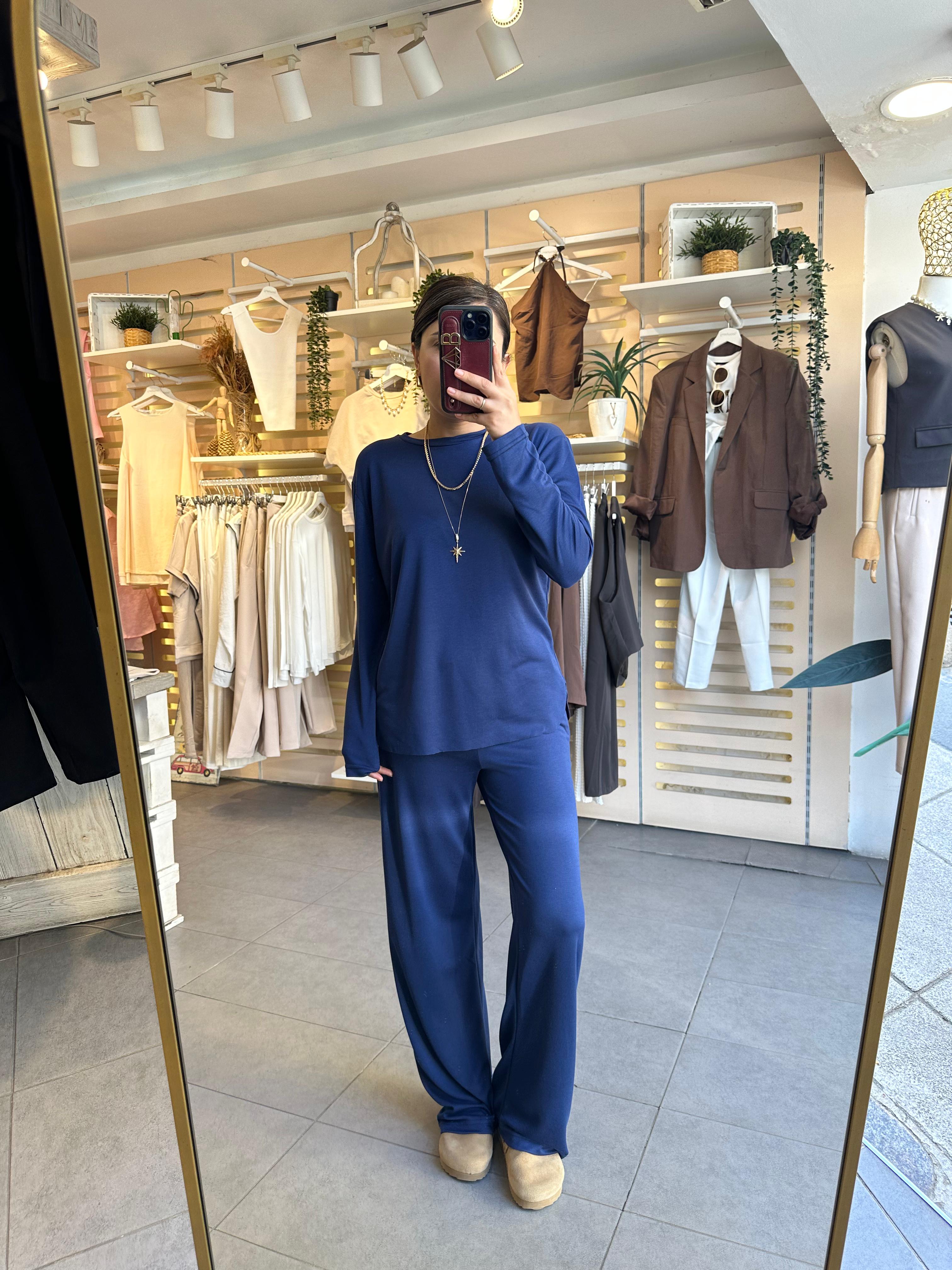 Pike Modal Kumaş Kadın Eşofman Takım Tiril Tiril Dökümlü İnce Kumaştır. Premium Kalite Pamuk Kumaş Lacivert