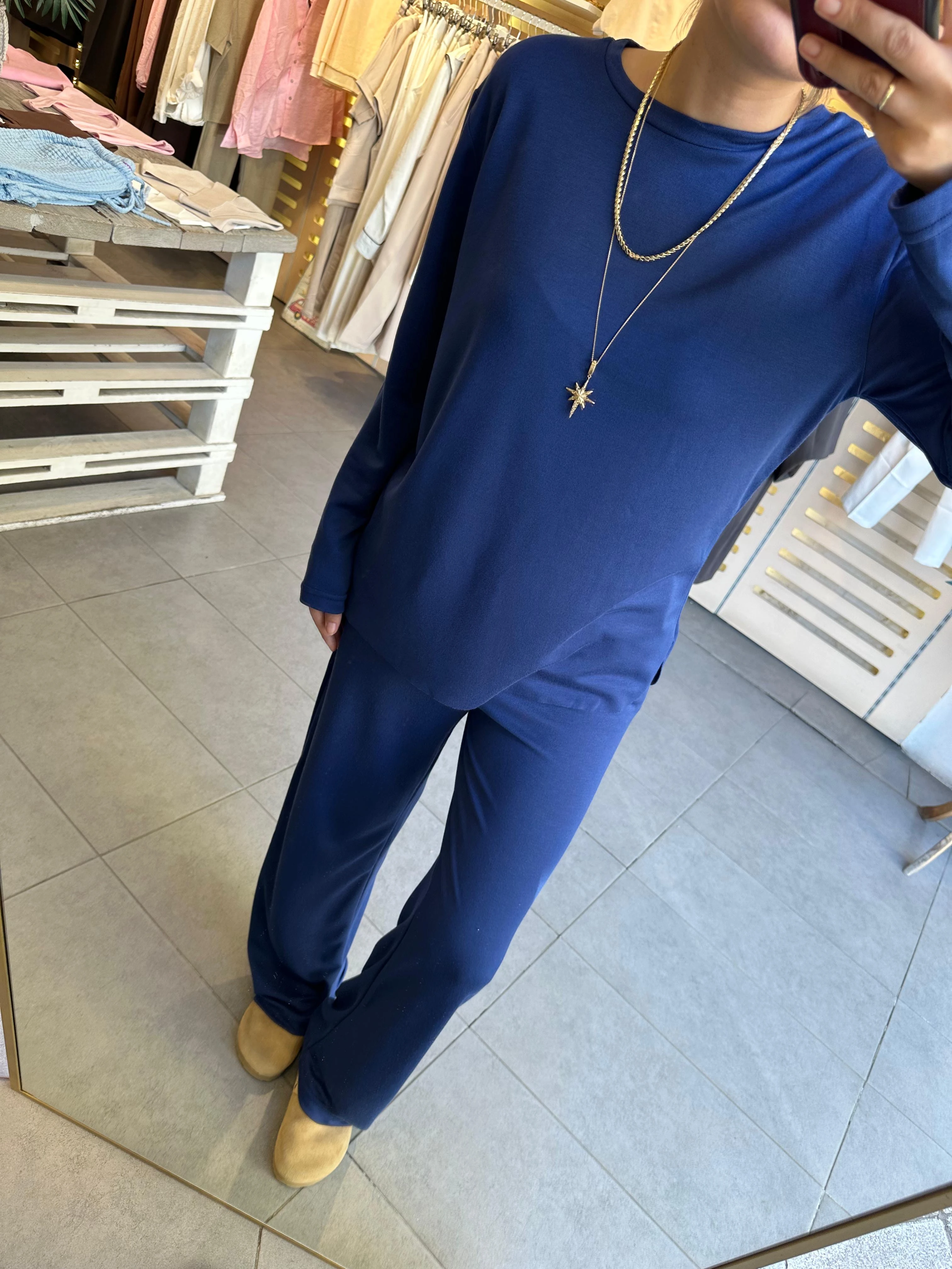 Pike Modal Kumaş Kadın Eşofman Takım Tiril Tiril Dökümlü İnce Kumaştır. Premium Kalite Pamuk Kumaş Lacivert