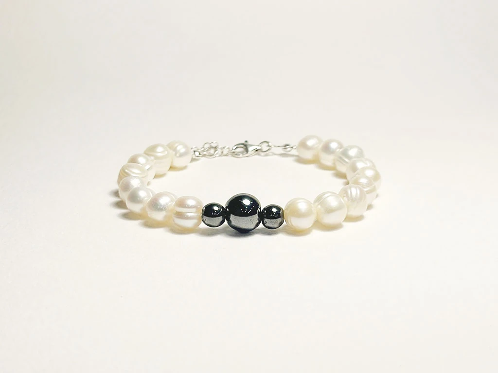 AY TANELERİ BİLEKLİK