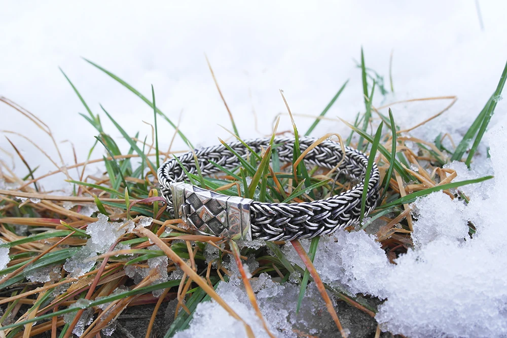 El Örmesi Baklava Desen Kilitli Gümüş Erkek Bileklik