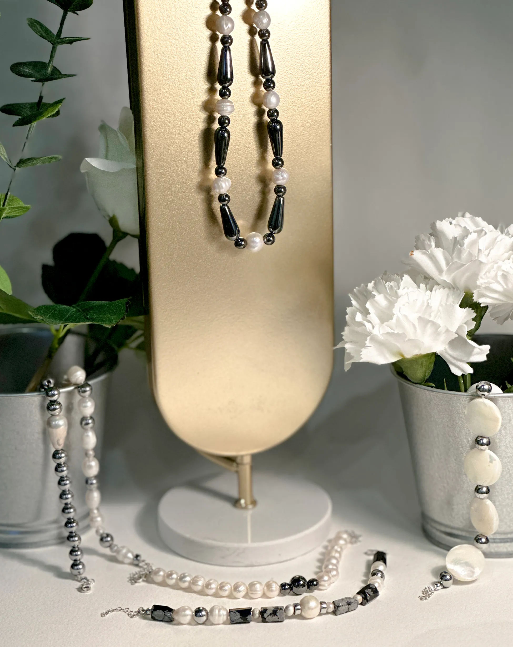 HUZUR TANELERİ KOLYE