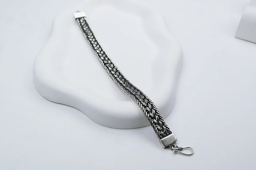 El Örmesi Papağan Kilitli Gümüş Erkek Bileklik