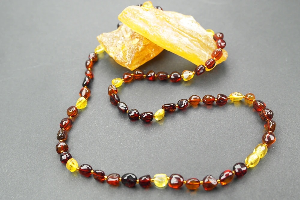 Kıvılcım Doğal Kesim Damla Kehribar Yetişkin Kolye