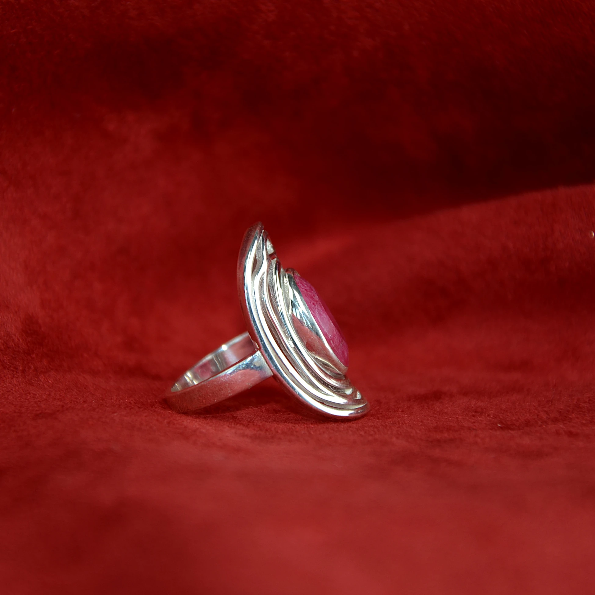 Yakut Taşlı Gümüş Yüzük