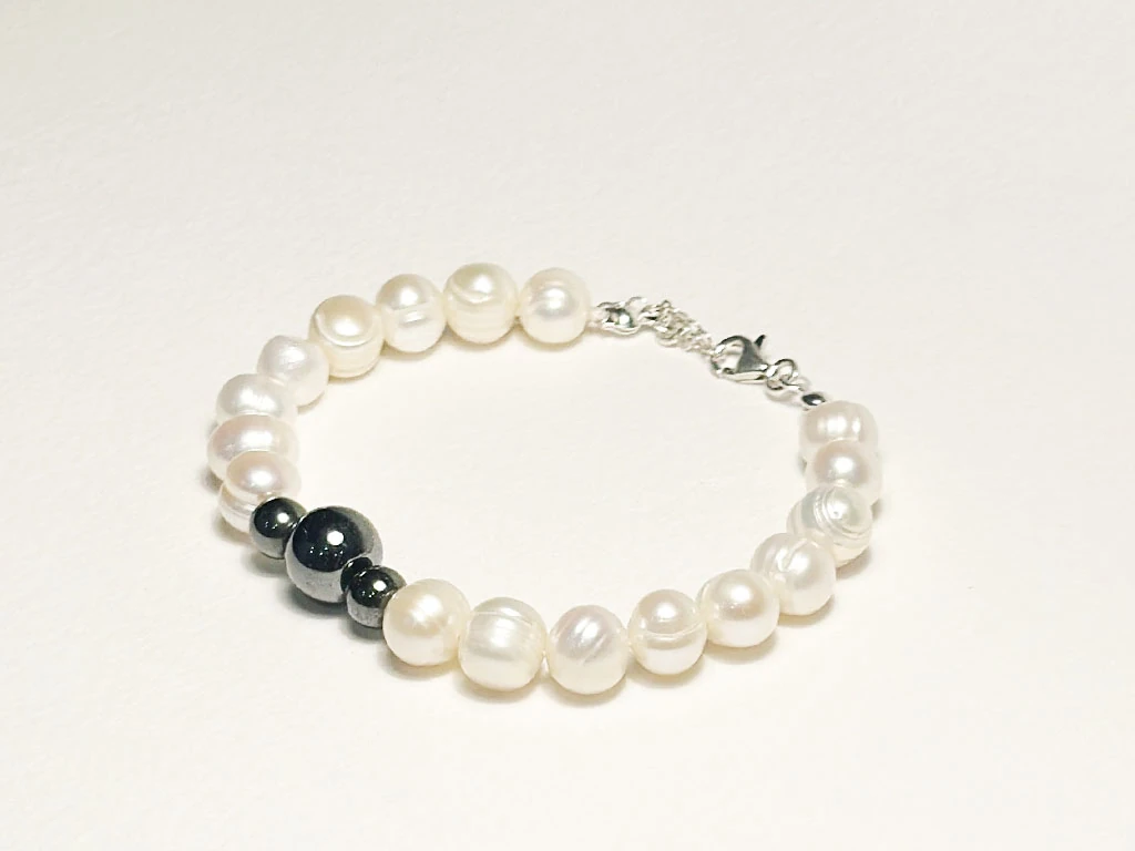 AY TANELERİ BİLEKLİK