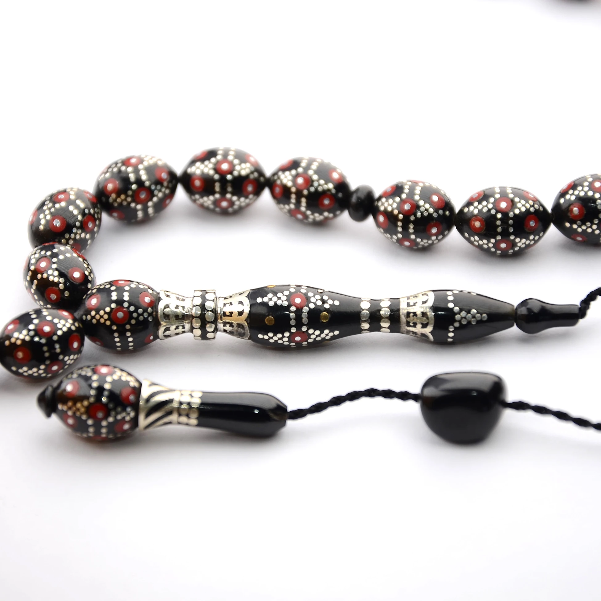 Kırmızı Mine Piramit Yol İşlemeli Oltu Sıkması Tespih