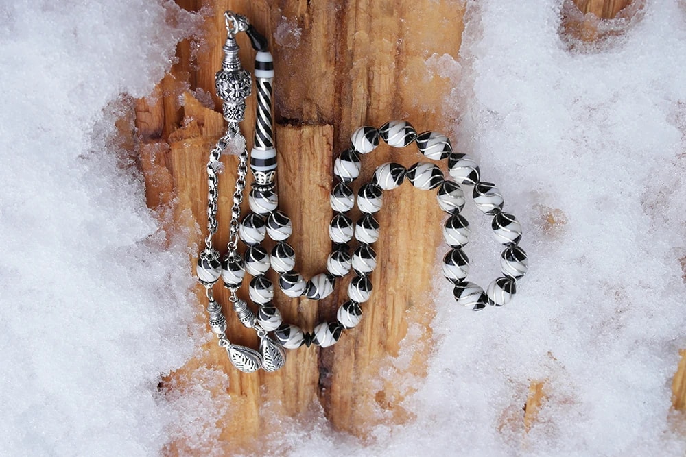 Oltu Taşı Beyzi Model  İşlemeli Altılı Çeşmi Bülbül  Beyaz Galalith Tespih