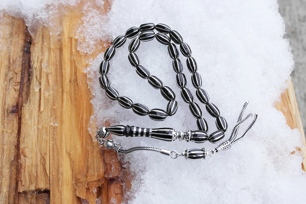 Oltu Taşı Beyzi Model Sekizli Karpuz İşlemeli Tespih