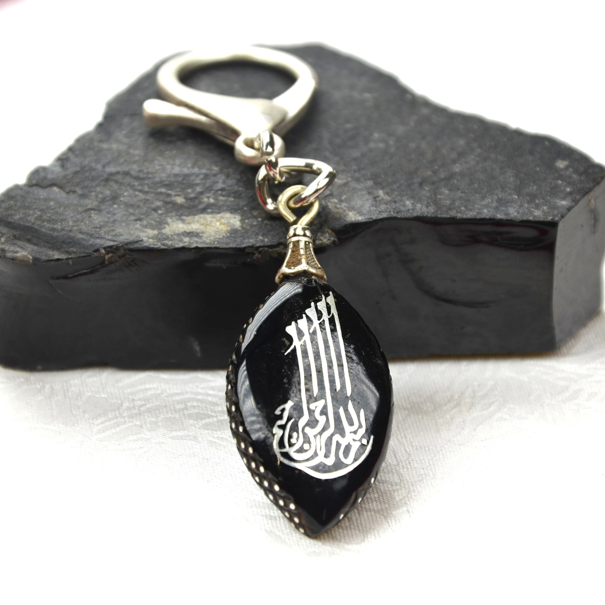 Vav Desen Oltu Taşı Anahtarlık