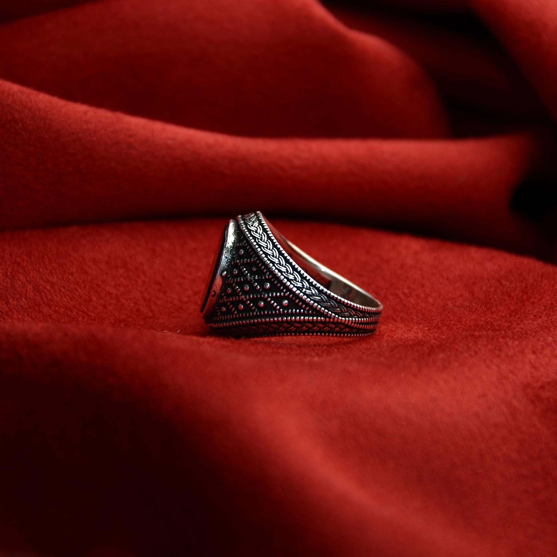 Gece Zırhı Gümüş Erkek Yüzük