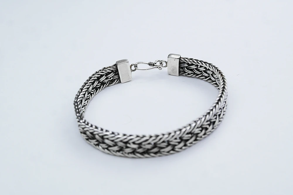 El Örmesi Papağan Kilitli Gümüş Erkek Bileklik