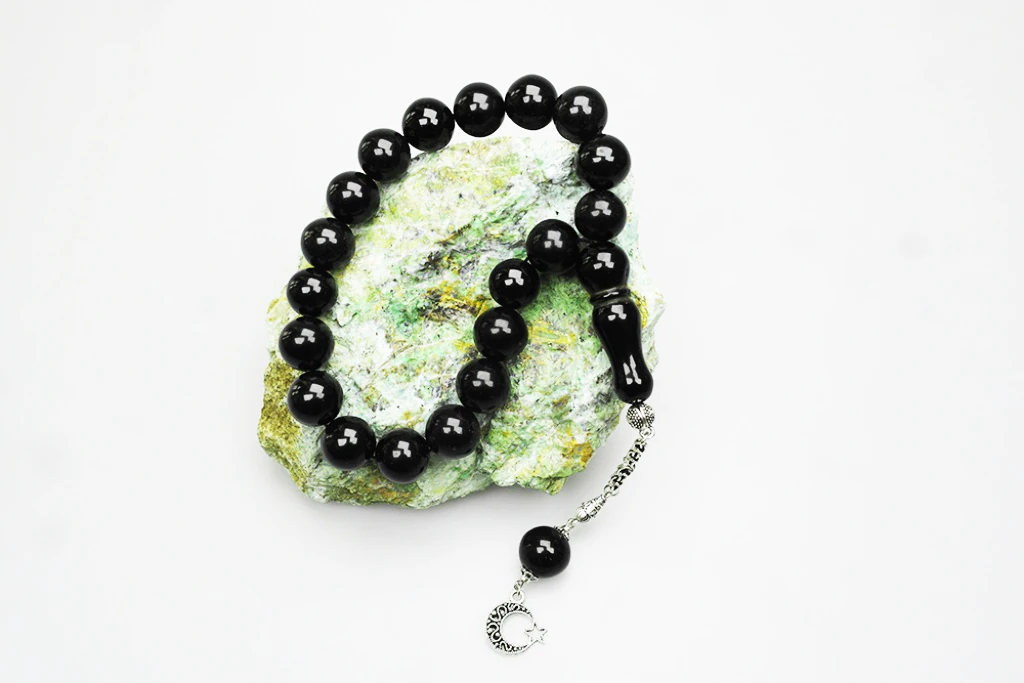 Maskot Boy Sade Tespih