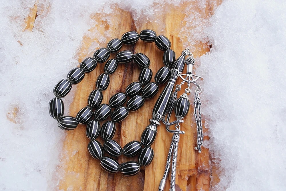 Oltu Taşı Beyzi Model On İkili Karpuz  Nakkaş İmame İşlemeli Tespih