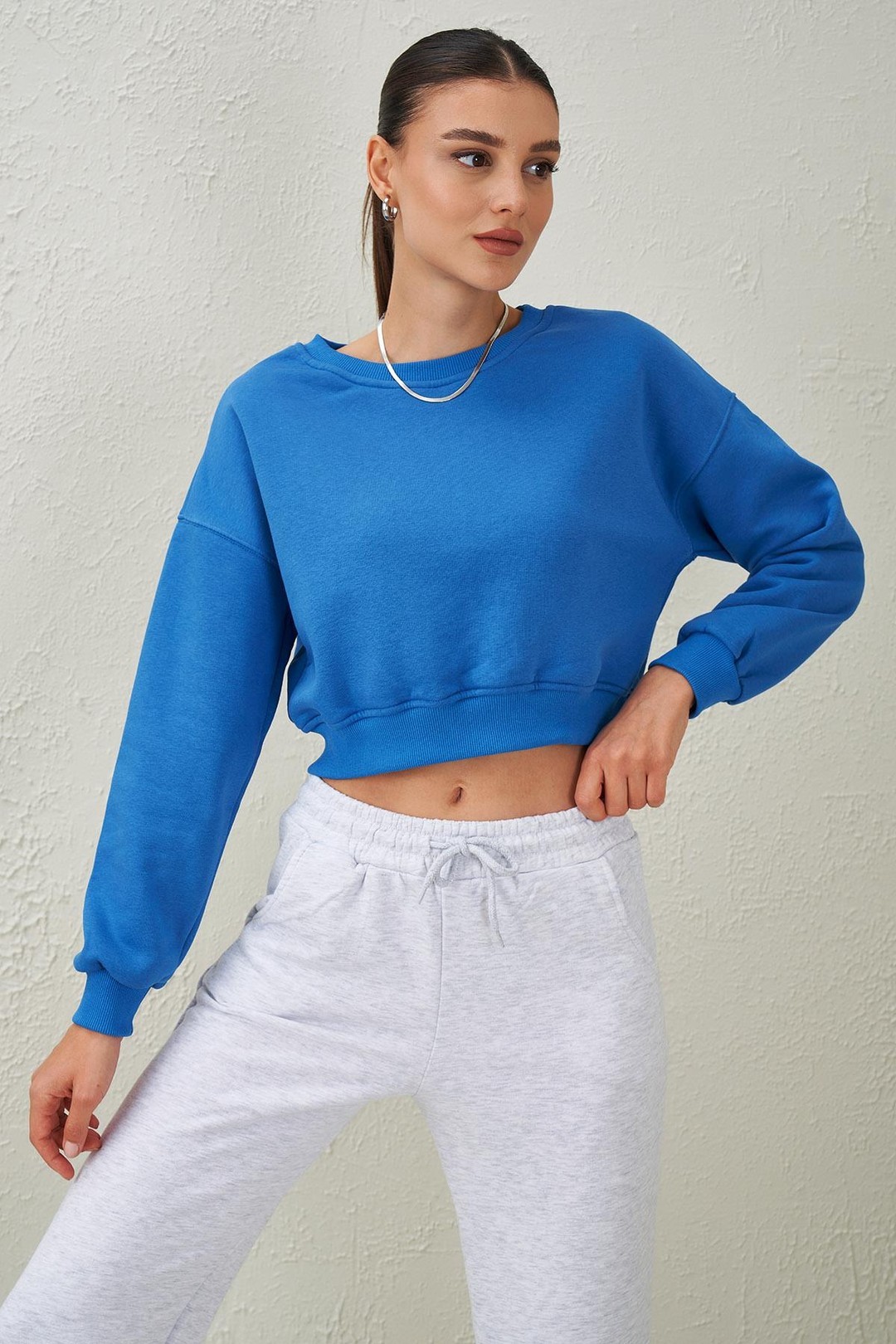 Kadın Bisiklet Yaka Üç İplik Oversize Crop Sweatshirt - Mavi