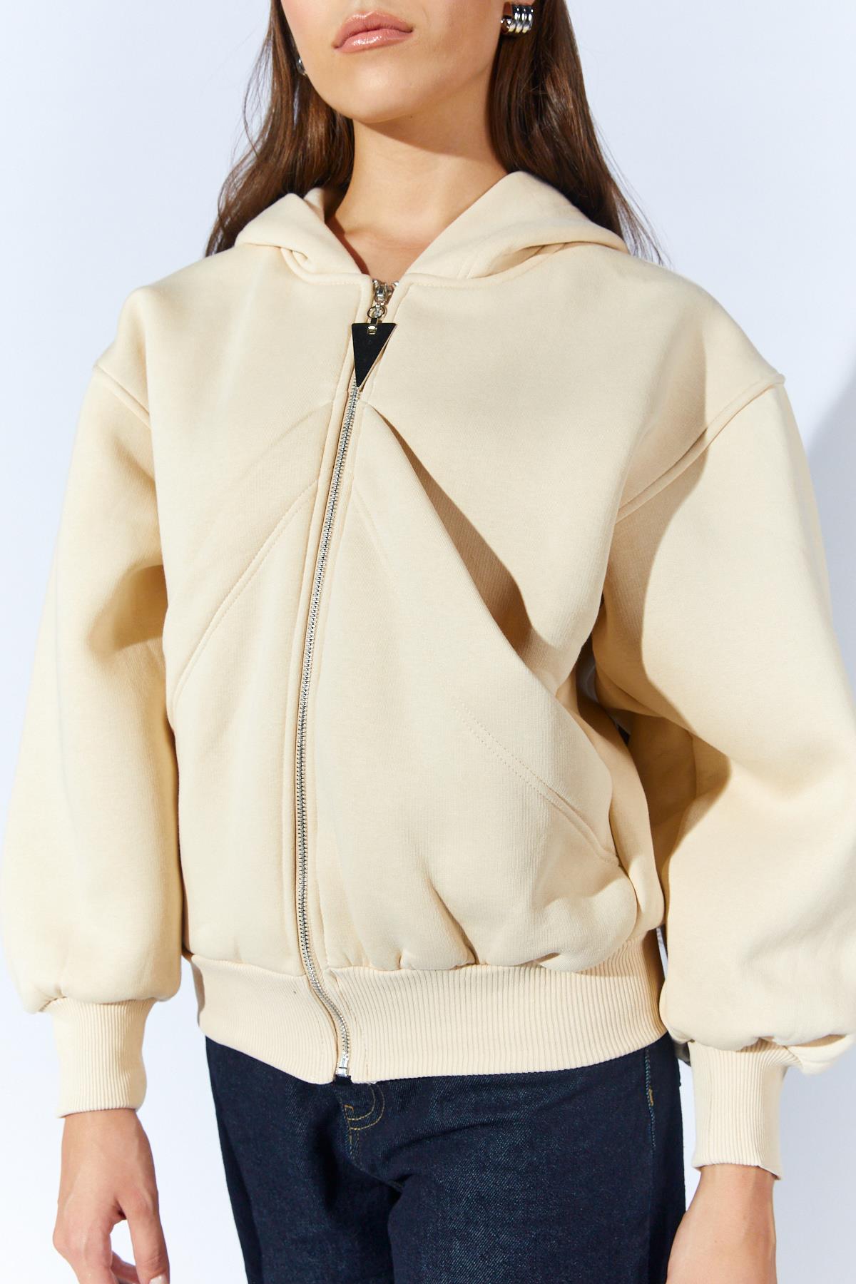 Kadın Kapşonlu Büyük Cep Görünümlü Üç İplik Sweatshirt
