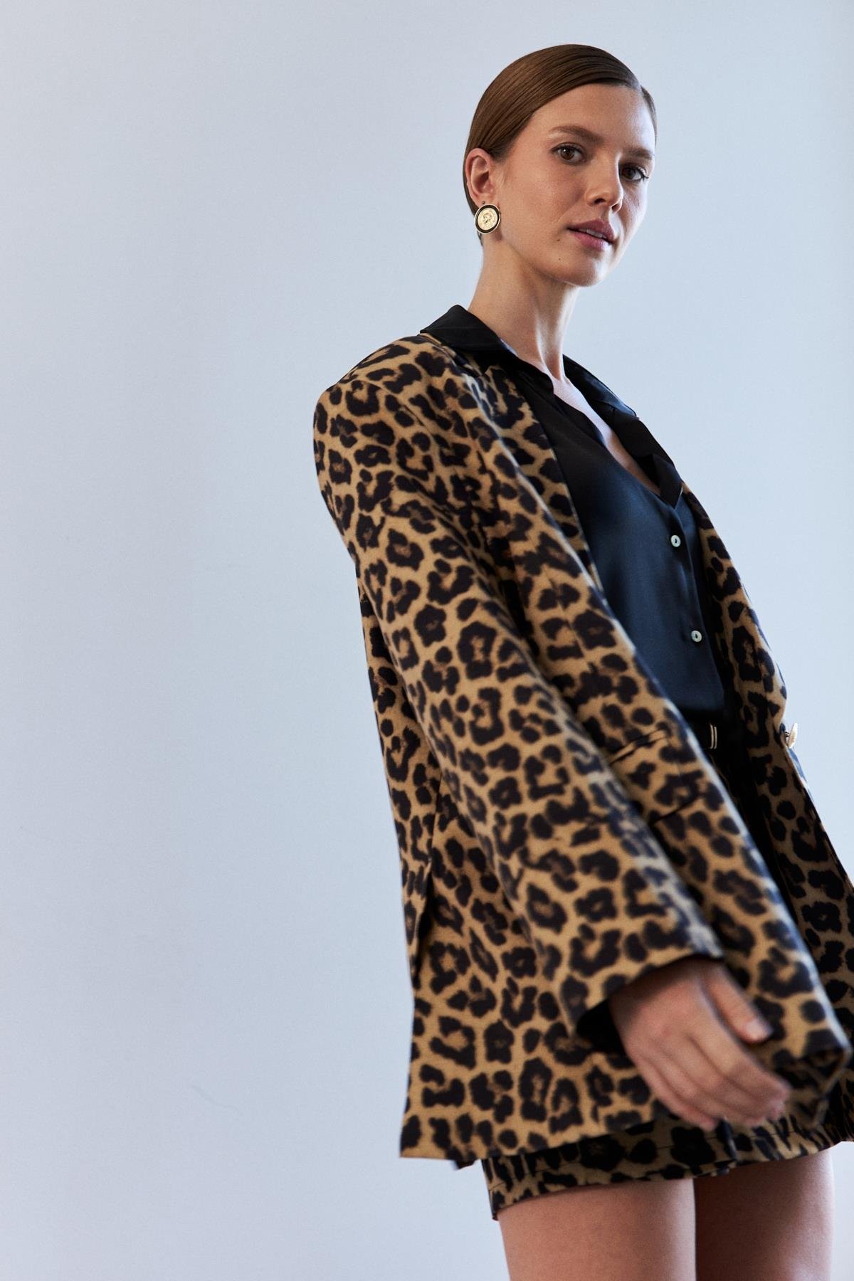 Kadın Leopar Blazer Ceket