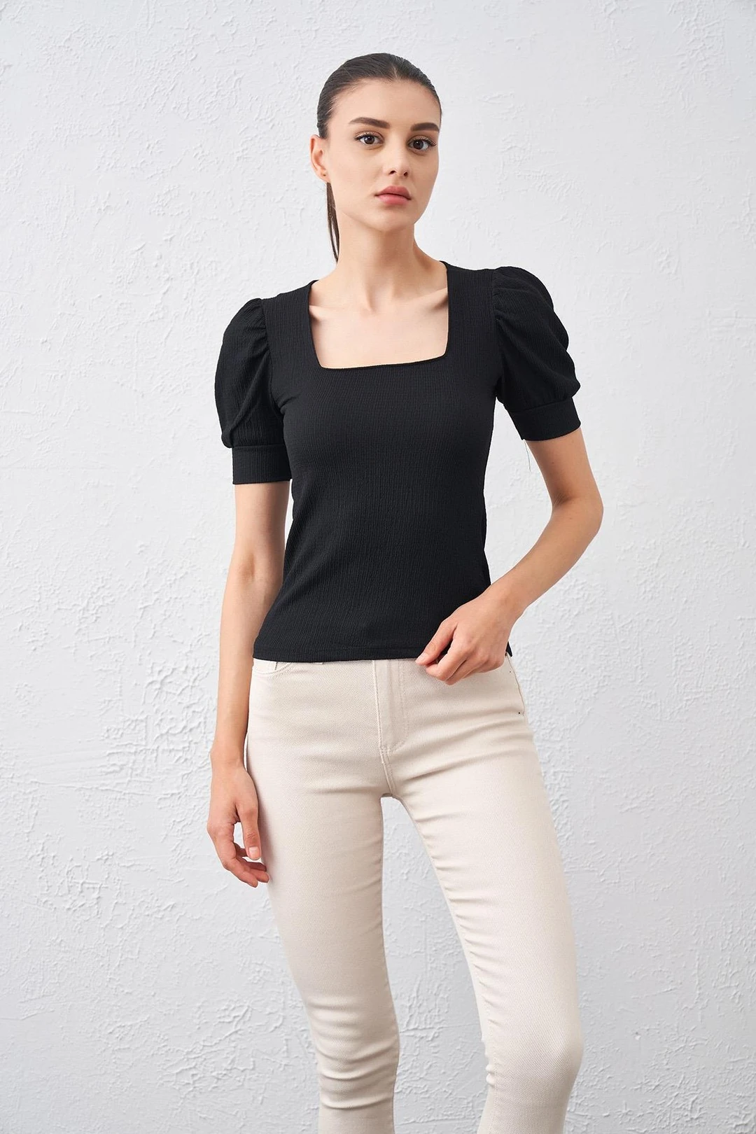 Kadın Balon Kol Kare Bürümcük Kumaş Bluz - Siyah