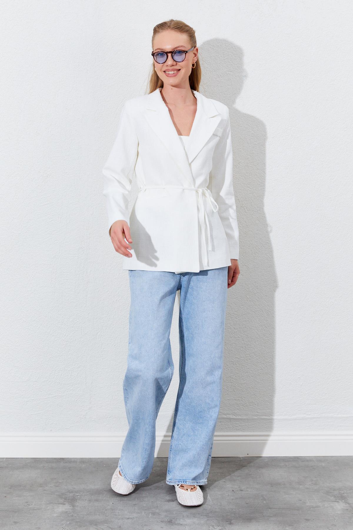 Kadın Önü Bağlamalı Fleto Cepli Keten Blazer Ceket