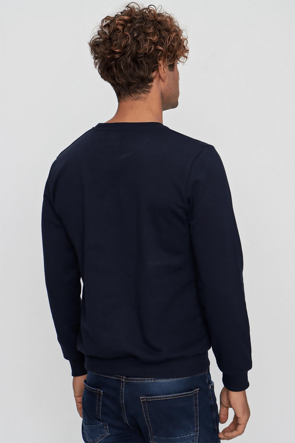 Erkek (22-7781) Bisiklet Yaka Basic Üç İp Sweatshirt