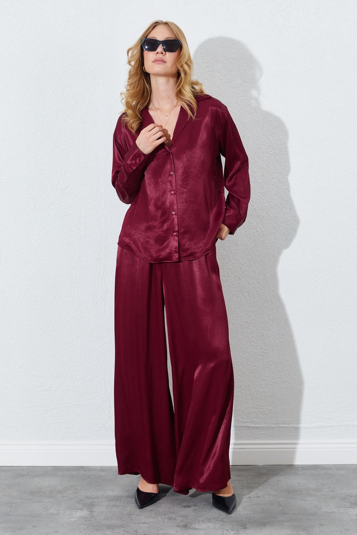 Kadın Beli İnce Lastik Detaylı Saten Pantolon - Bordo