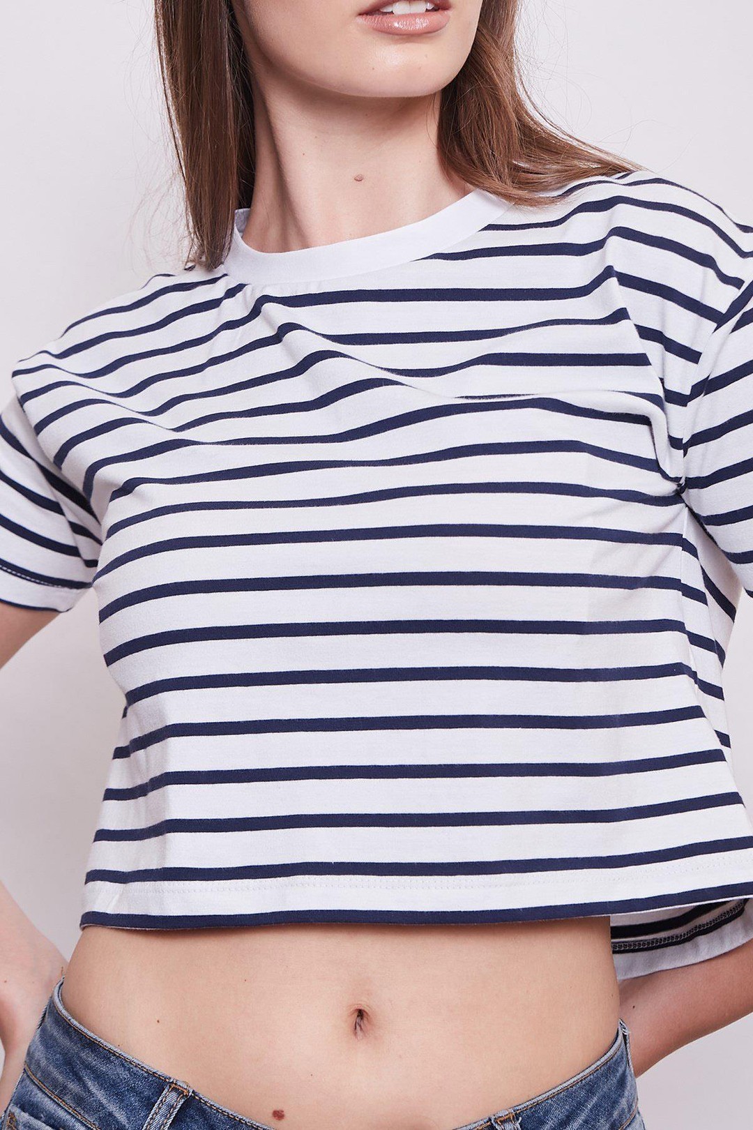 Kadın Bisiklet Yaka Çizgili Crop Tişört