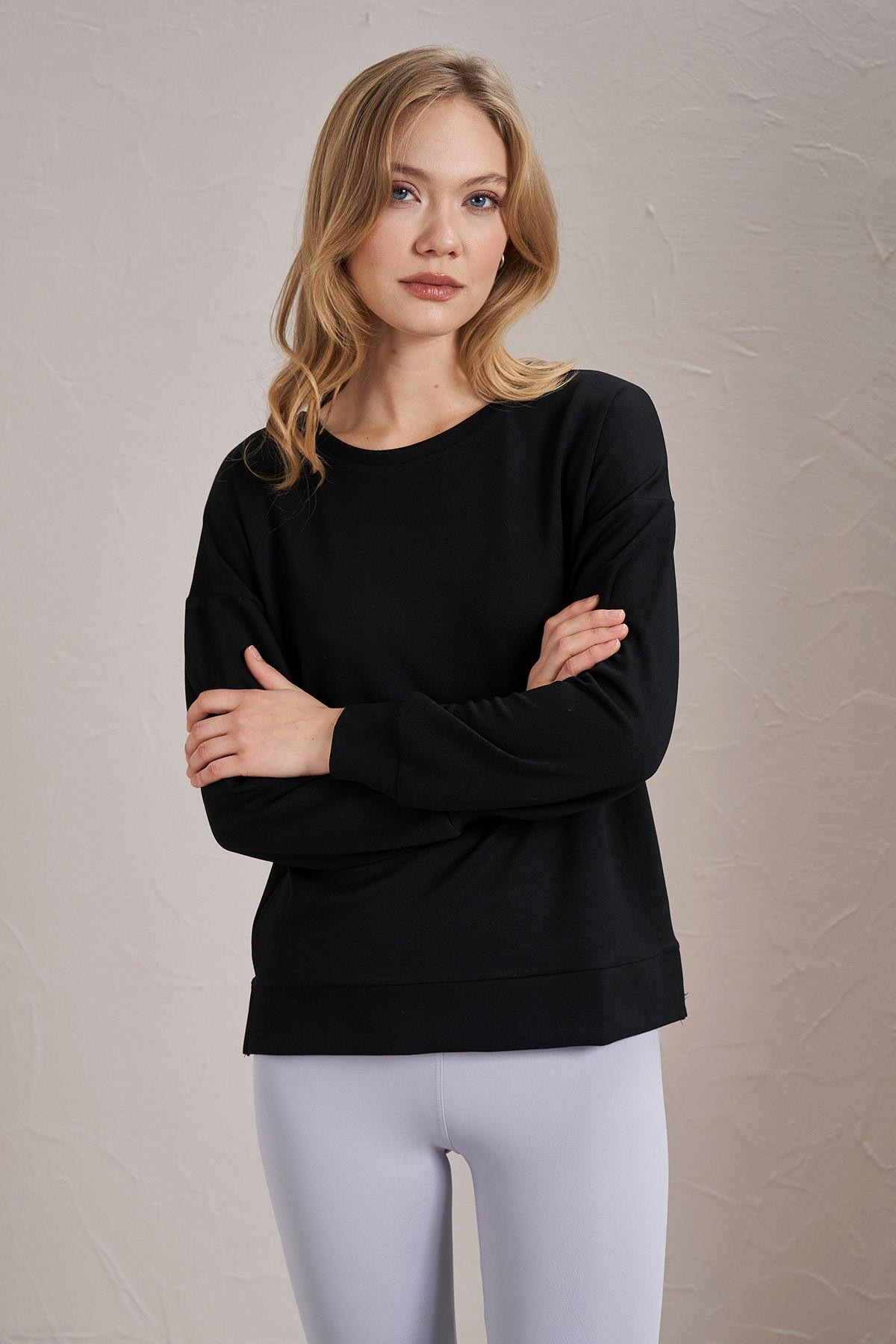 Kadın Modal Kumaş Bisiklet Yaka Yanı Yırtmaçlı Basic Sweatshirt