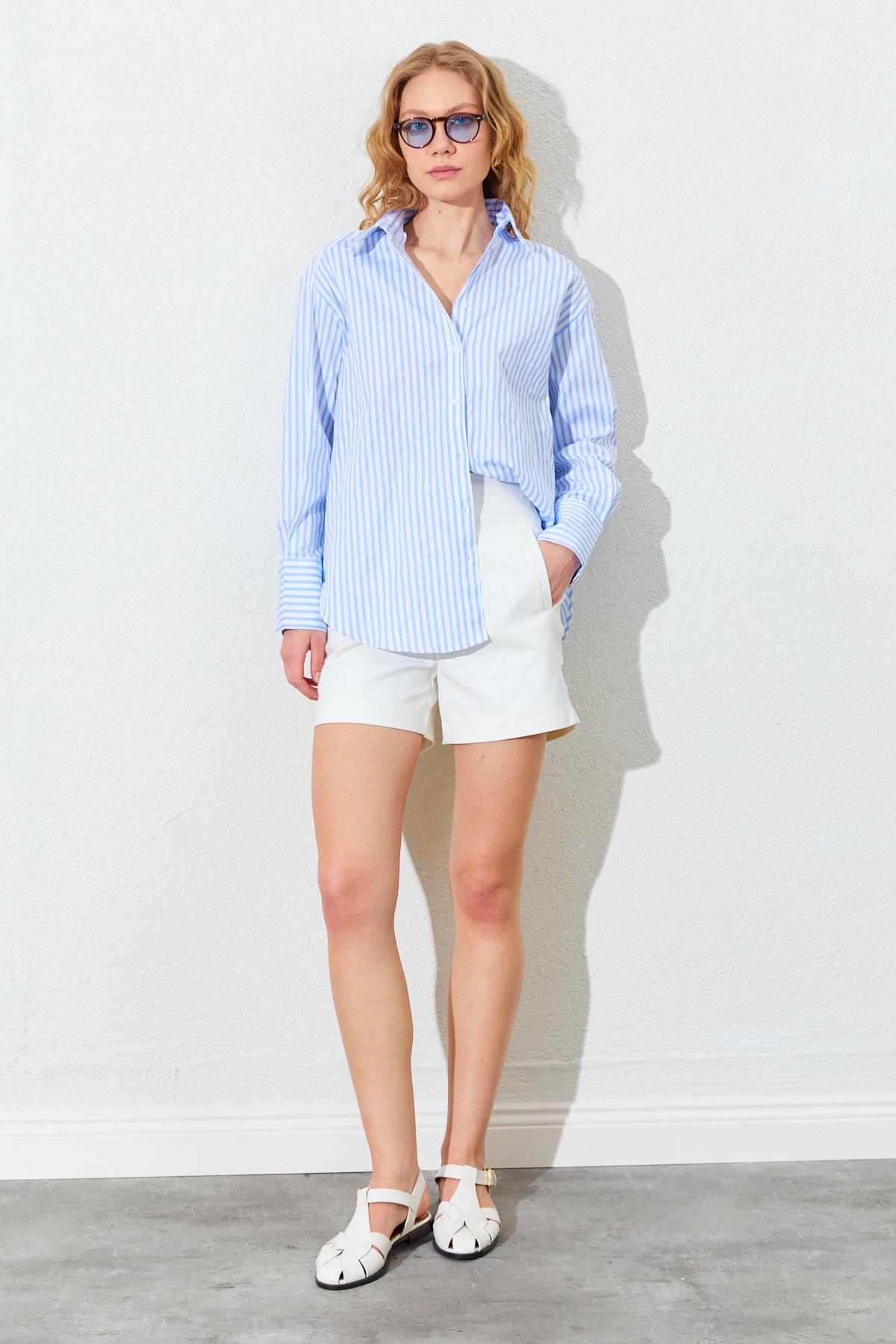 Kadın Kalın Manşetli Oversize Çizgili Poplin Gömlek