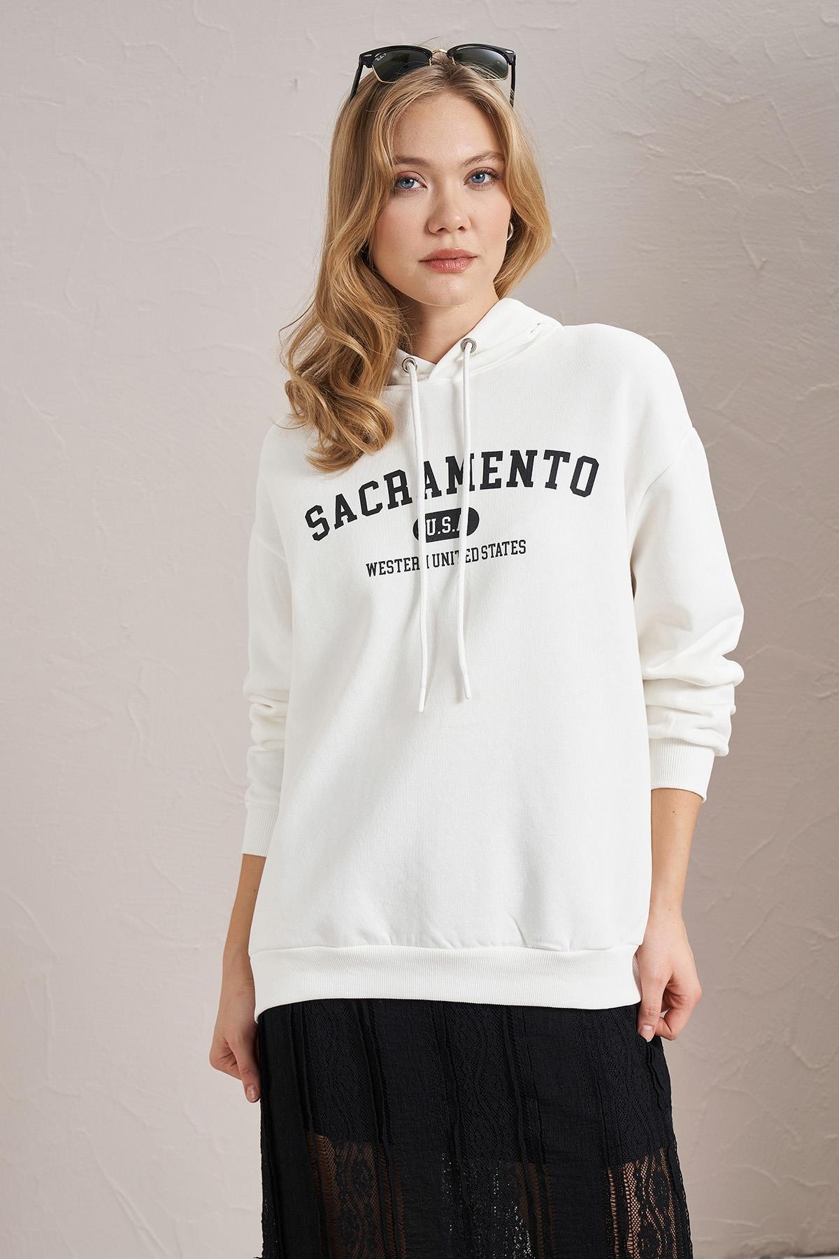 Kadın Sacramento Baskılı Üç İplik Cepsiz Kapüşonlu Sweatshirt