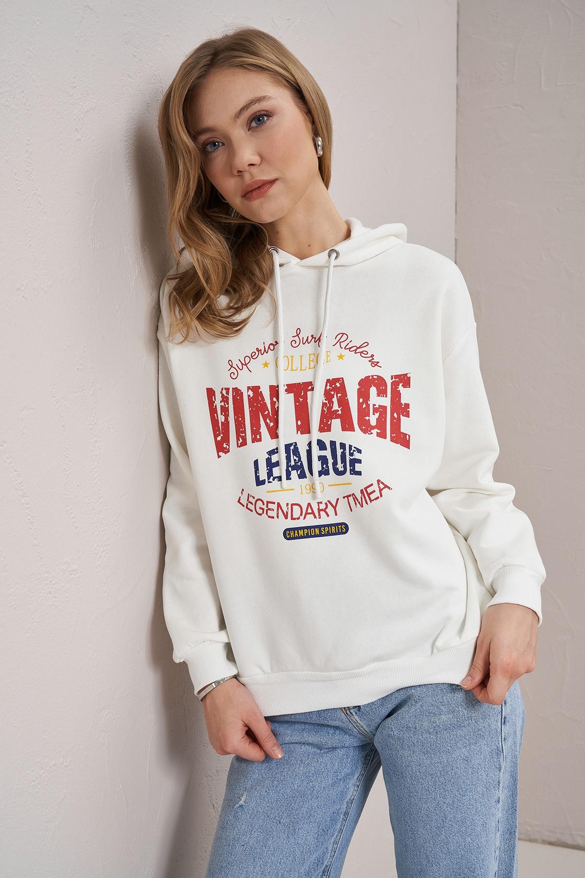 Kadın Wintage Baskılı Cepsiz Kapüşonlu Sweatshirt