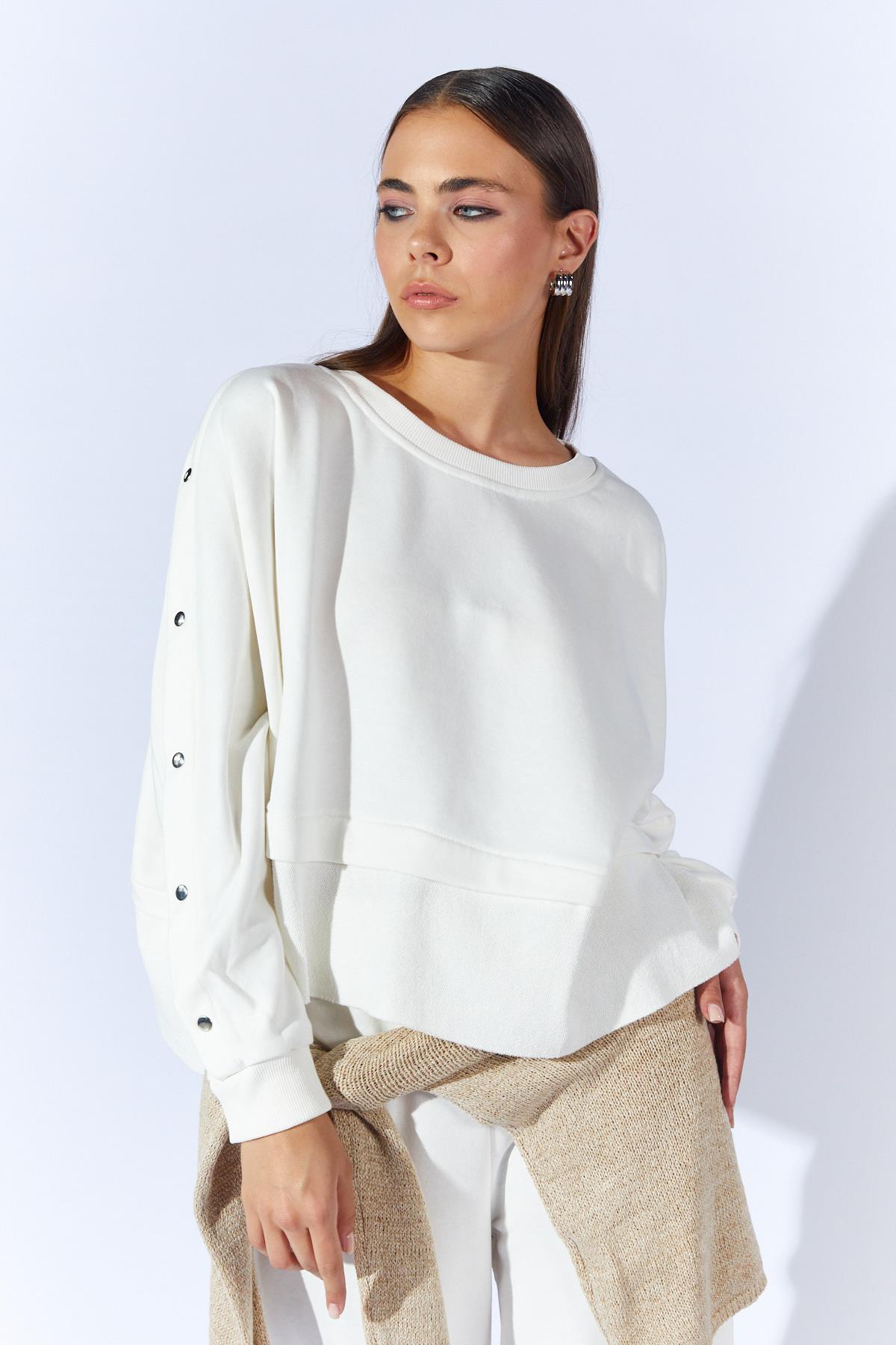 Kadın Bisiklet Yaka Kolları Çıtçıtlı Düşük Omuzlu Sweatshirt