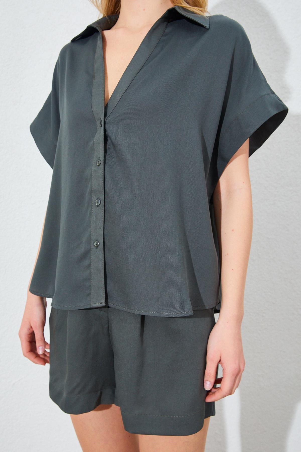 Kadın Oversize Düşük Kol Gömlek Şortlu Takım