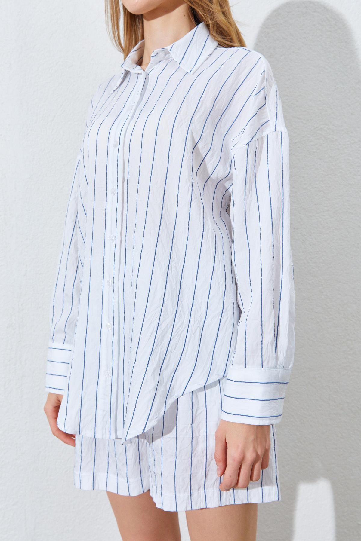 Kadın Oversize Gömlekli Şortlu Takım