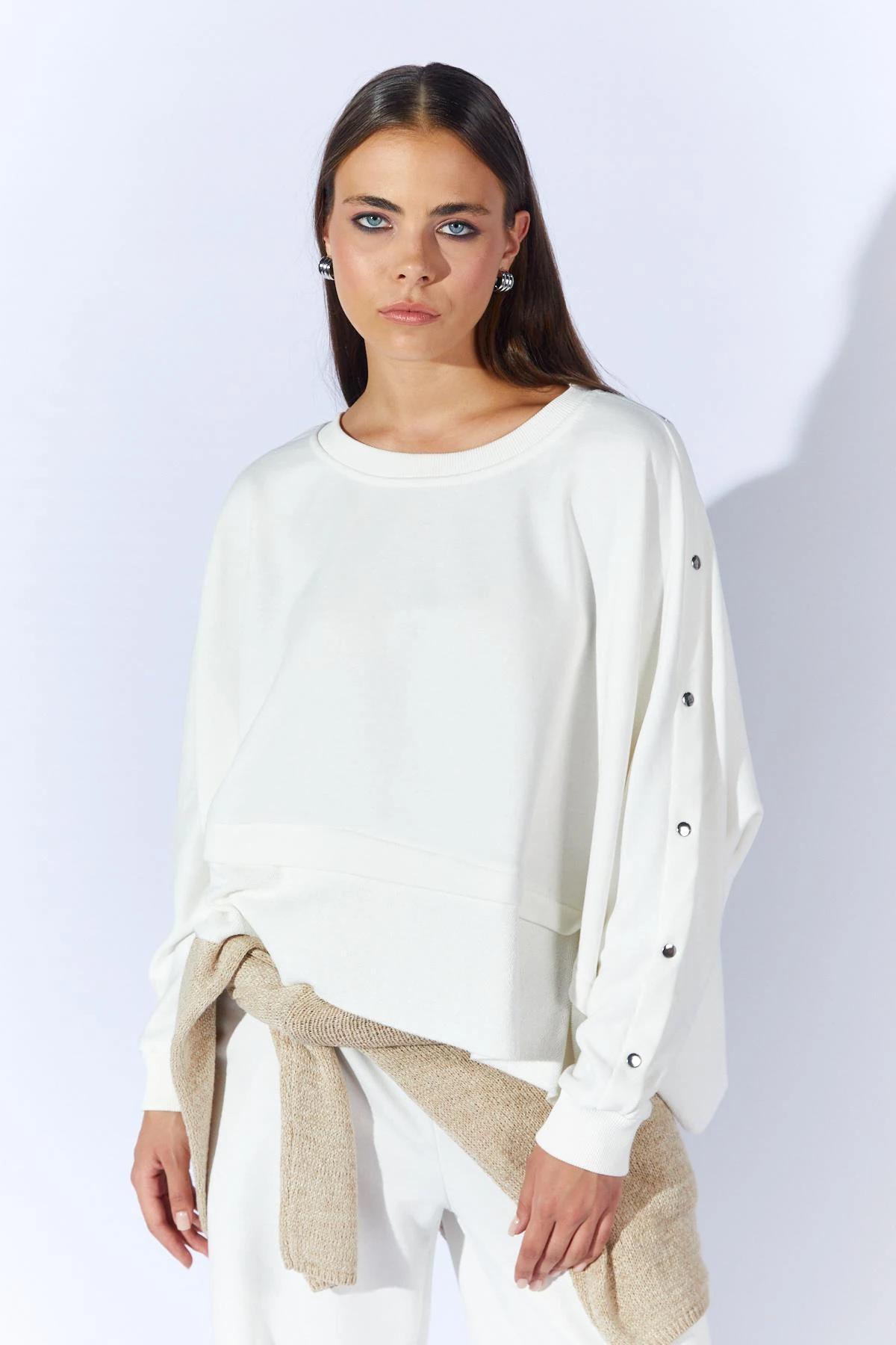 Kadın Bisiklet Yaka Kolları Çıtçıtlı Düşük Omuzlu Sweatshirt