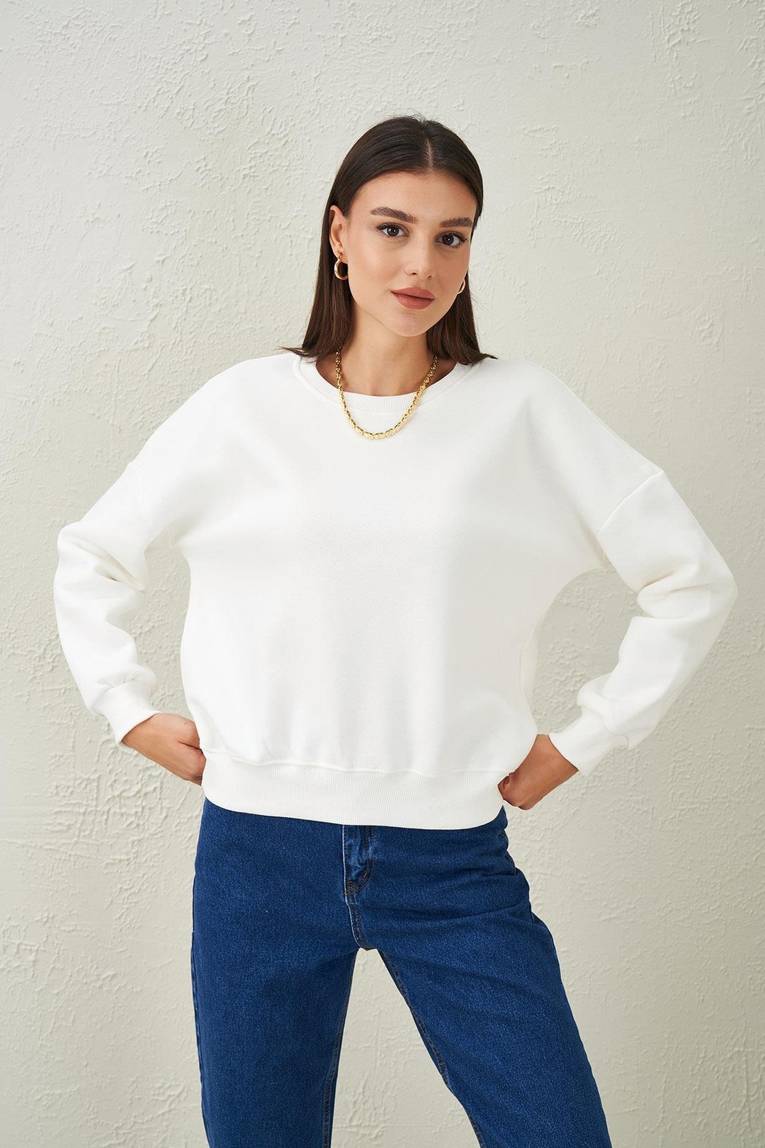 Kadın Bisiklet Yaka Üç İplik Basic Sweatshirt