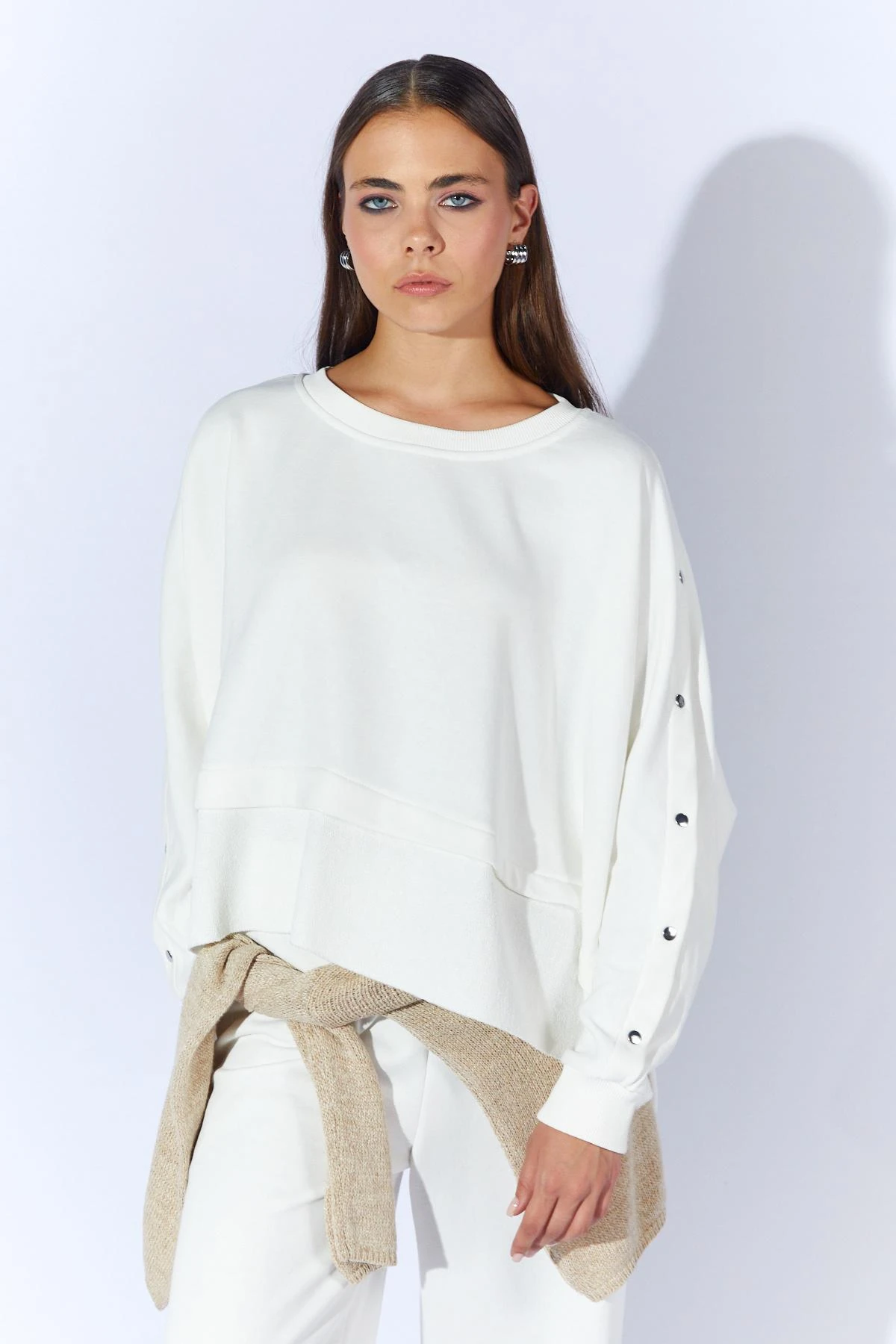 Kadın Bisiklet Yaka Kolları Çıtçıtlı Düşük Omuzlu Sweatshirt