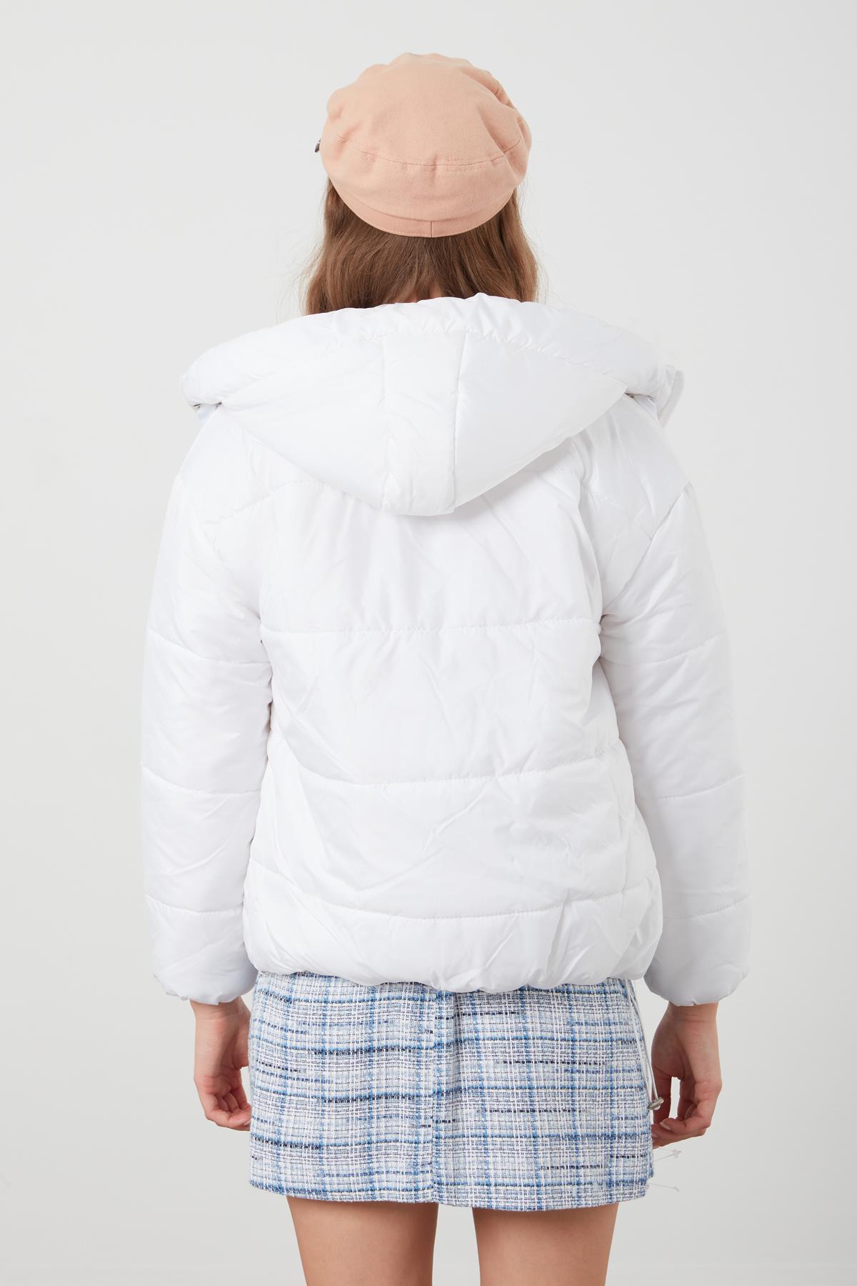 Kadın Kapüşonlu Anorak Yanları Stoplu Mont