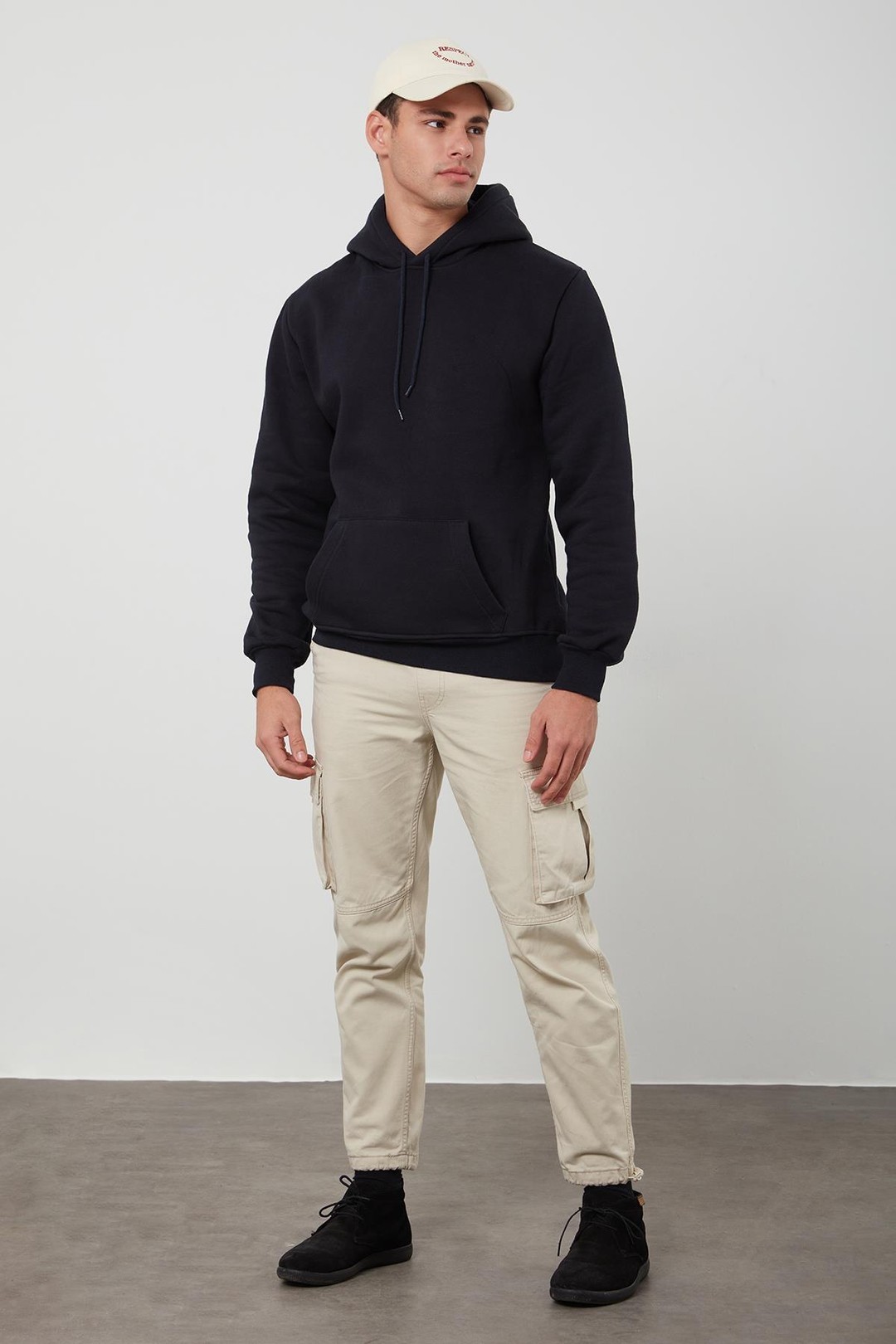 Erkek Kapüşonlu Kanguru Cepli Şardonlu Basic Sweatshirt