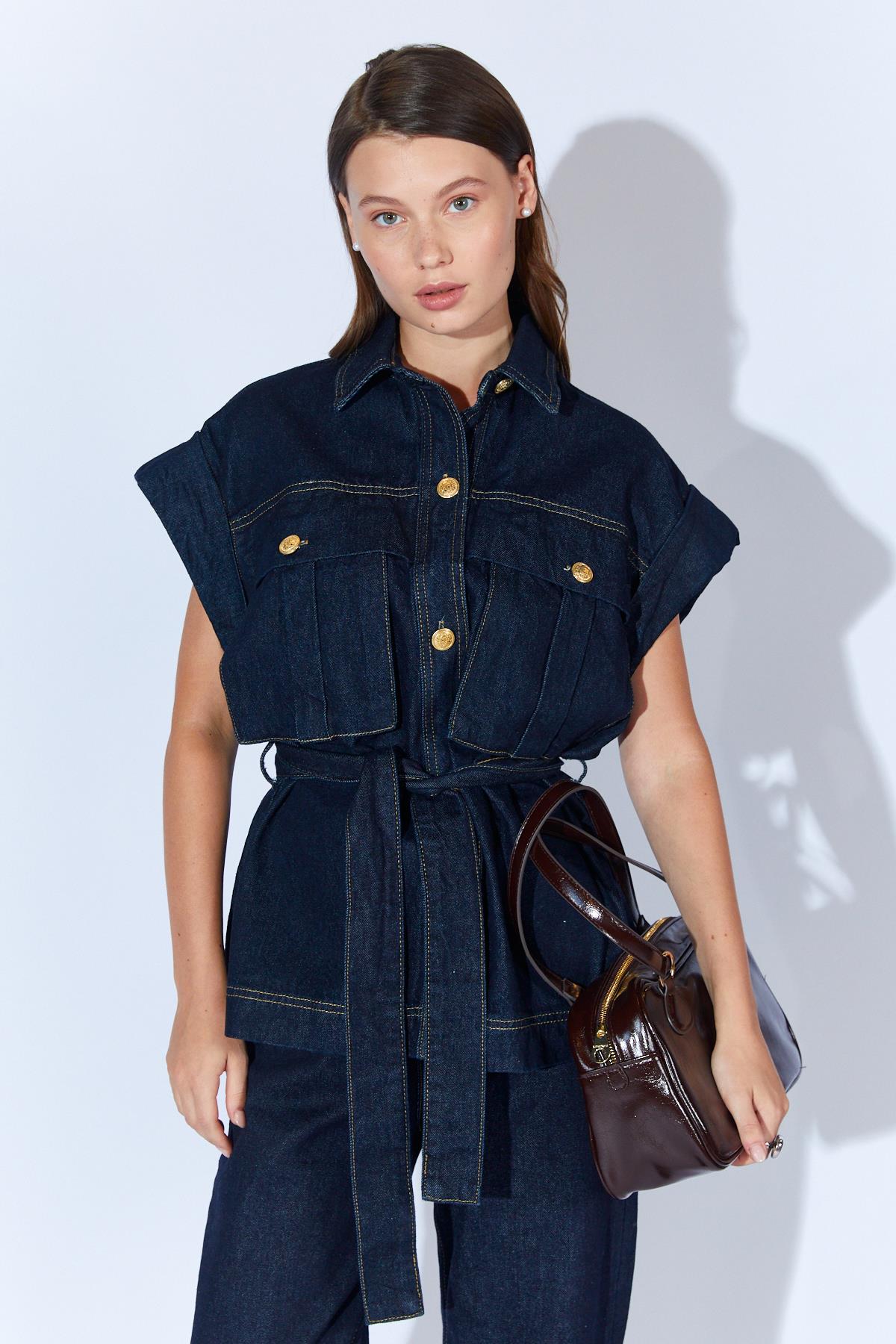 Kadın Kol Katlamali Kuşakli Ci̇tf Cepli̇ Yelek