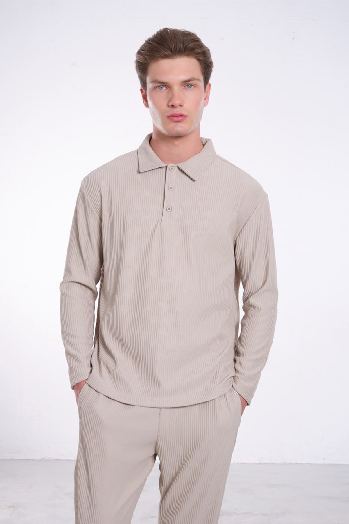 Erkek Ayaklı Yaka Sweatshirt