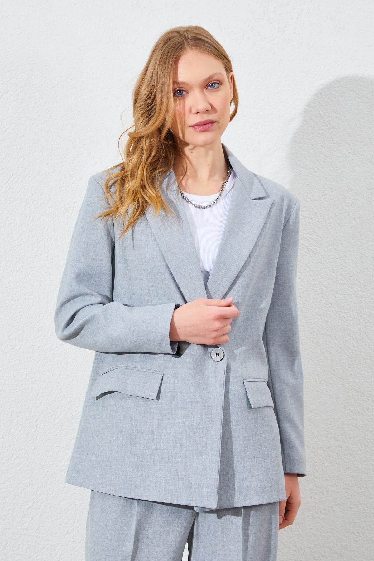 Kadın İki Düğmeli Oversize Poliviskon Blazer Ceket