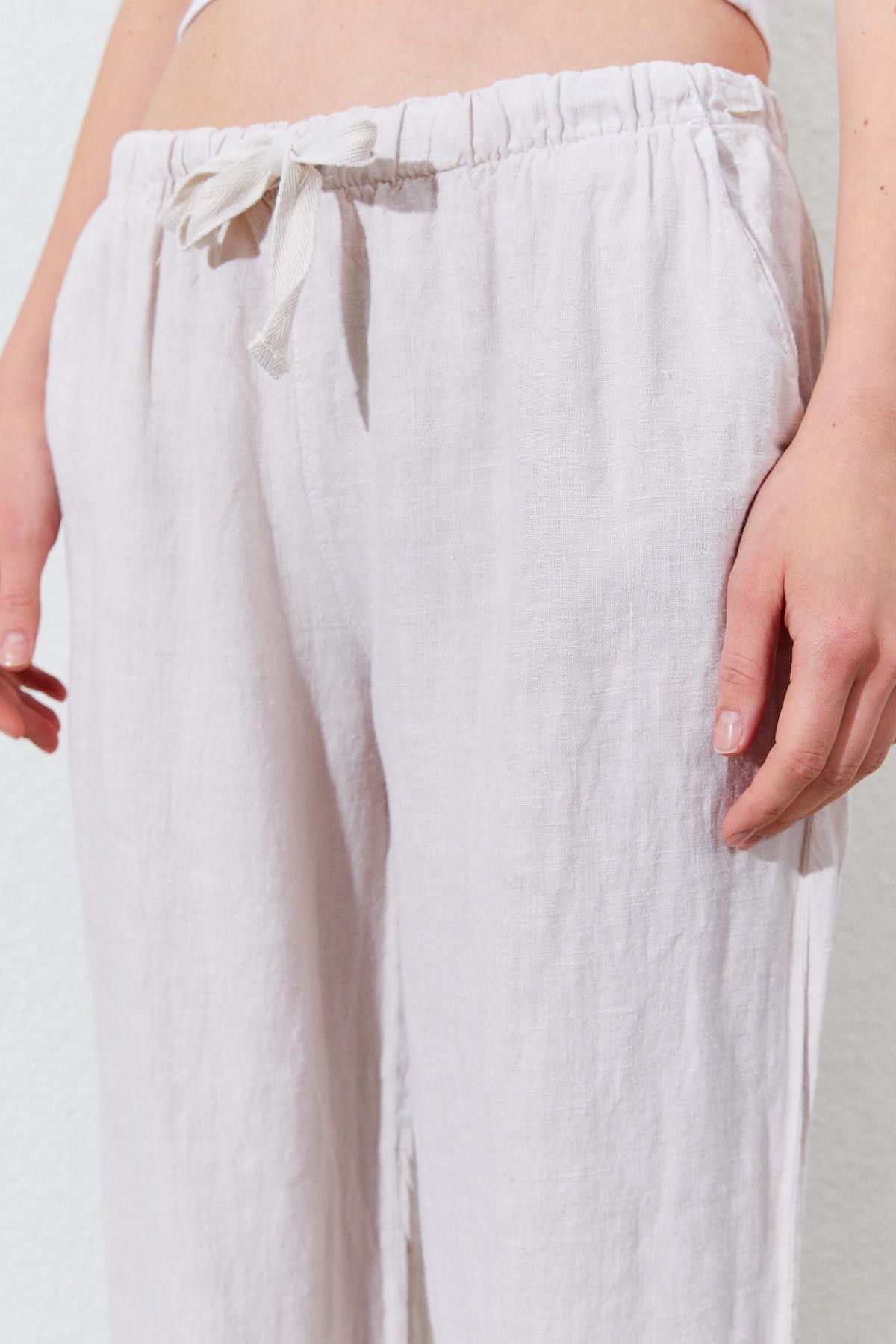 Kadın Beli İp Bağlamalı Keten Yan Cepli Bol Paça Pantolon