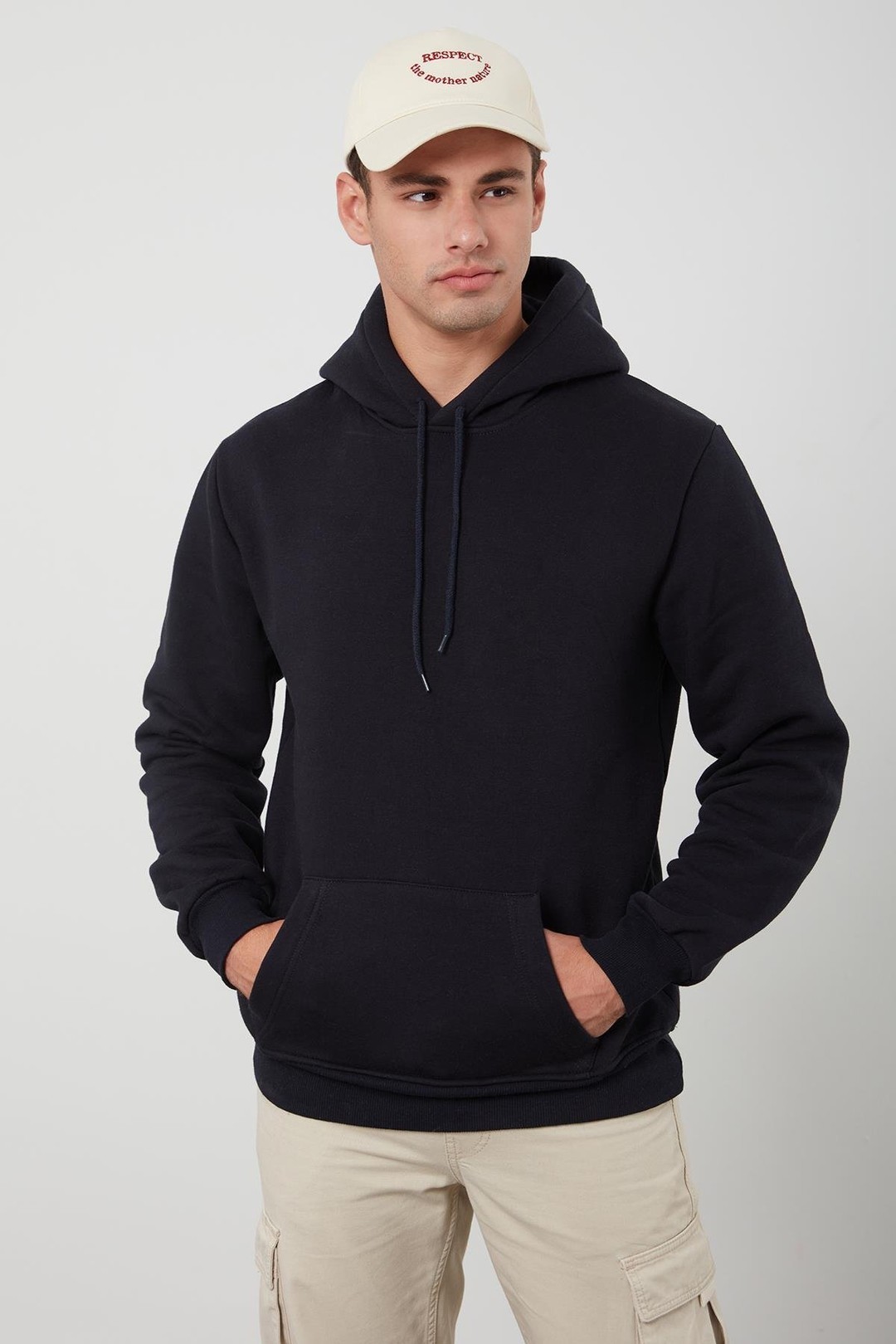 Erkek Kapüşonlu Kanguru Cepli Şardonlu Basic Sweatshirt